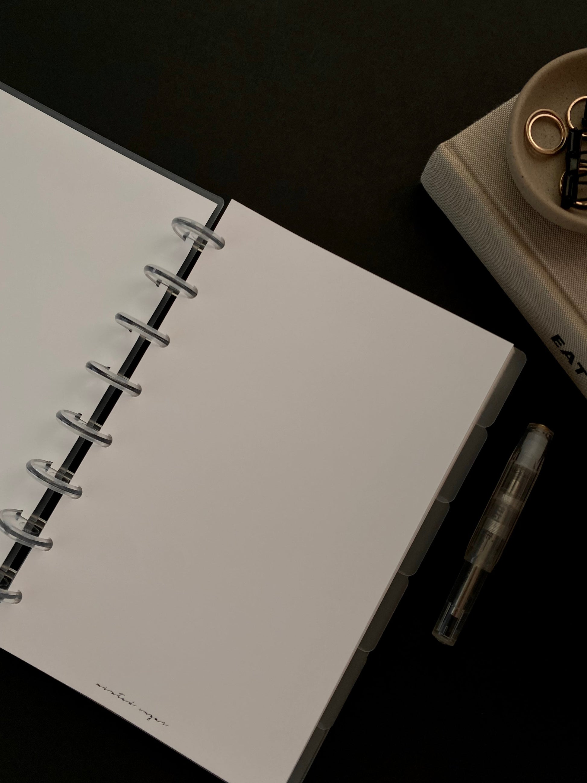 The Essentials Notepaper Set image 8