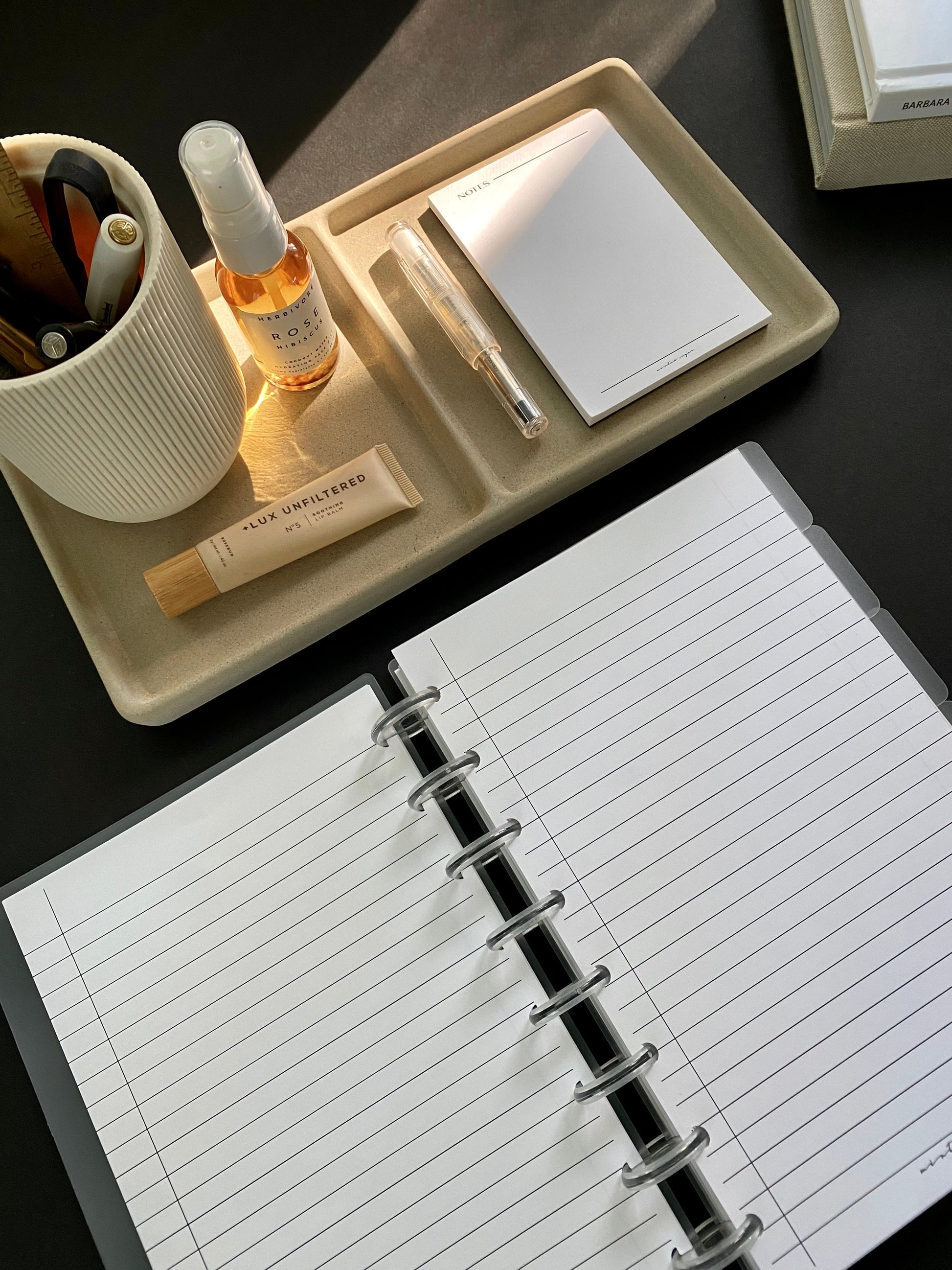 The Essentials Notepaper Set image 11