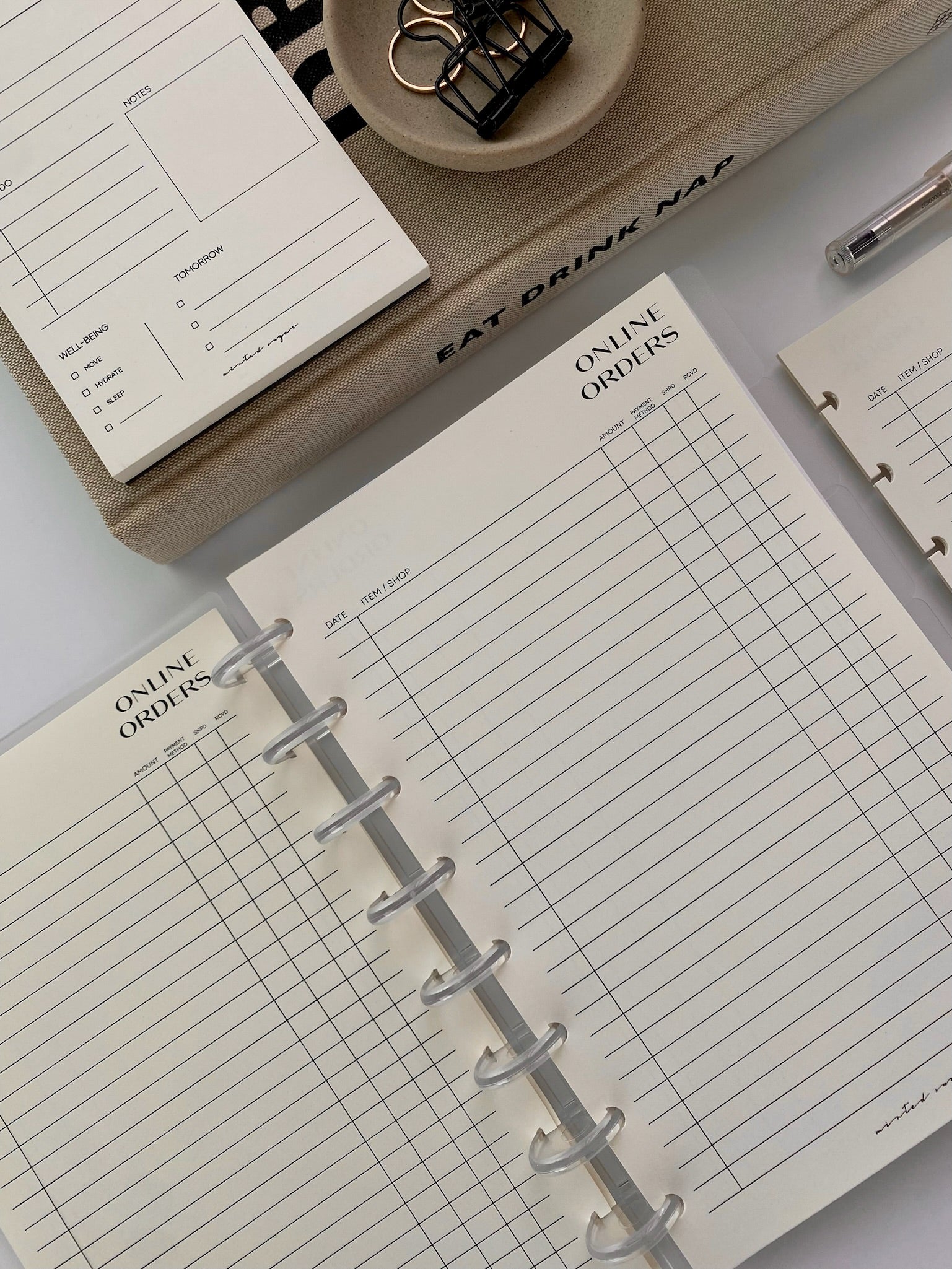 The Online Orders Tracker | No.2 image 5