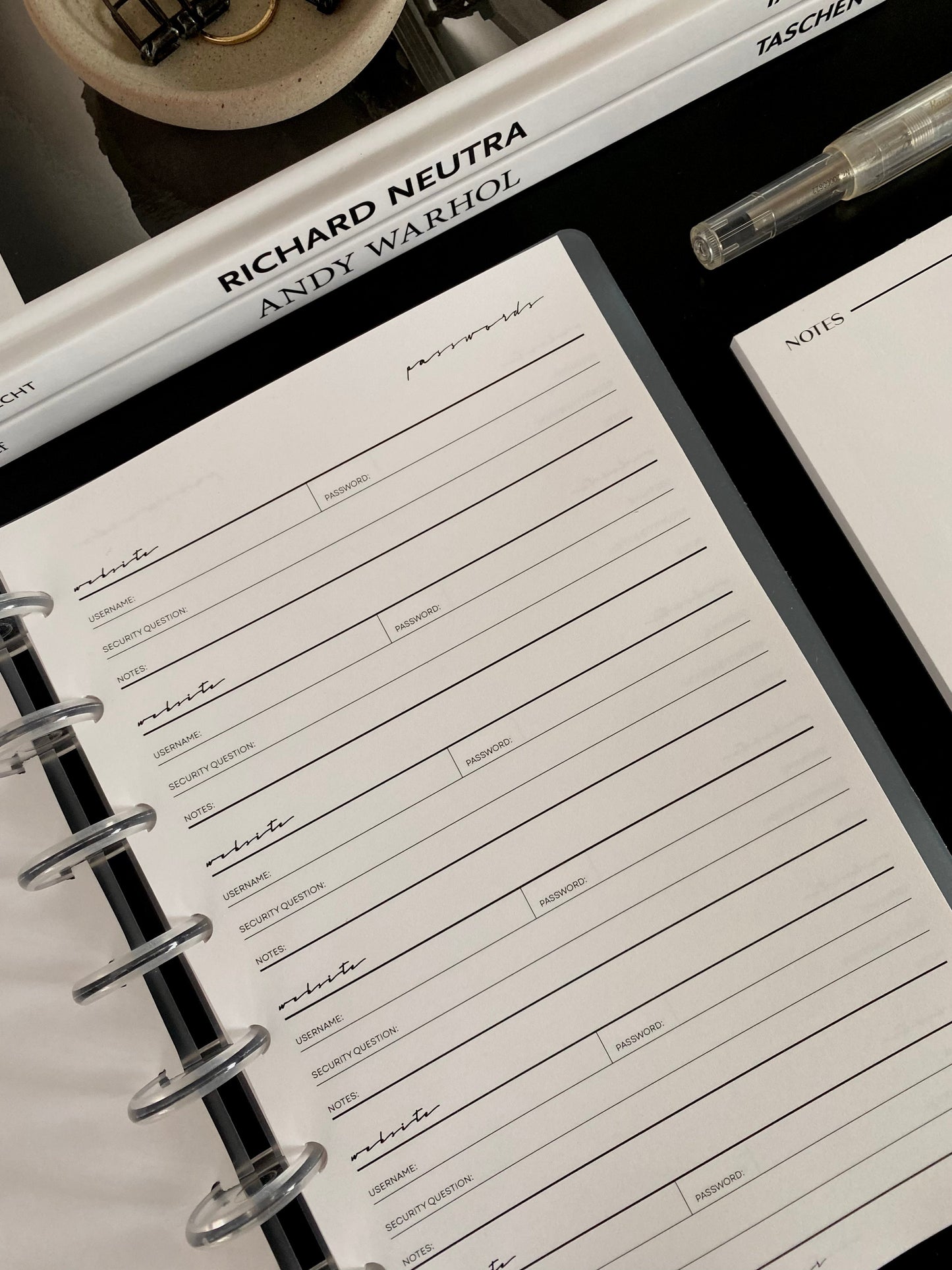 The Passwords Tracker | Classic image 9