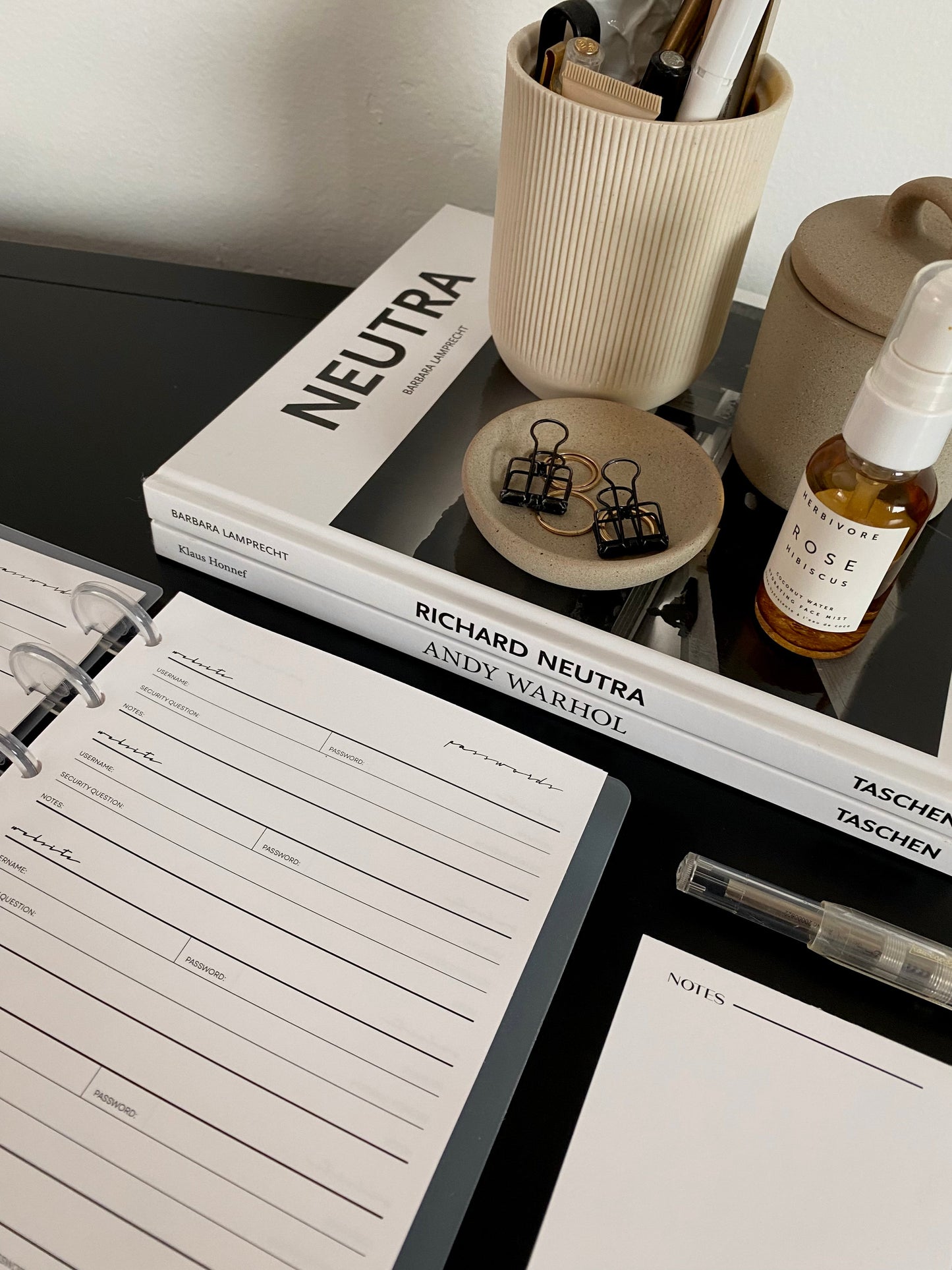 The Passwords Tracker | Classic image 3