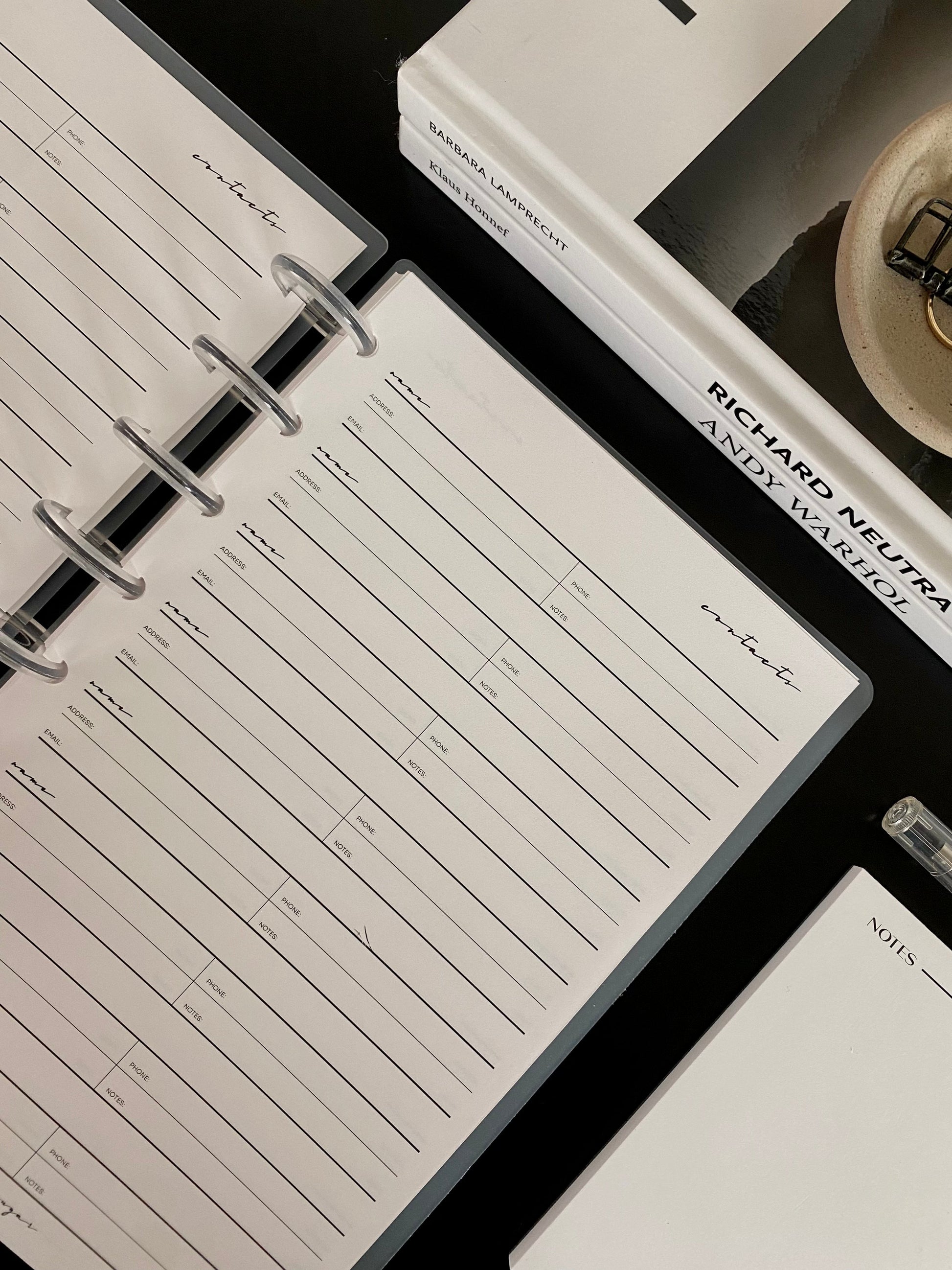 The Contacts Tracker | Classic image 5