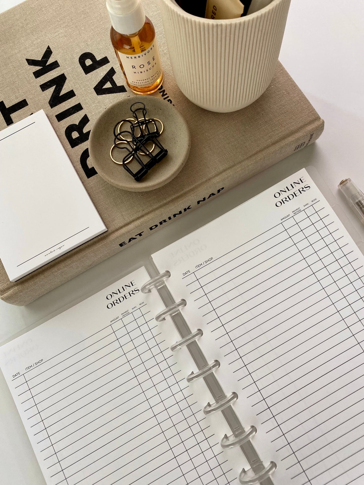 The Online Orders Tracker | No.2 image 2