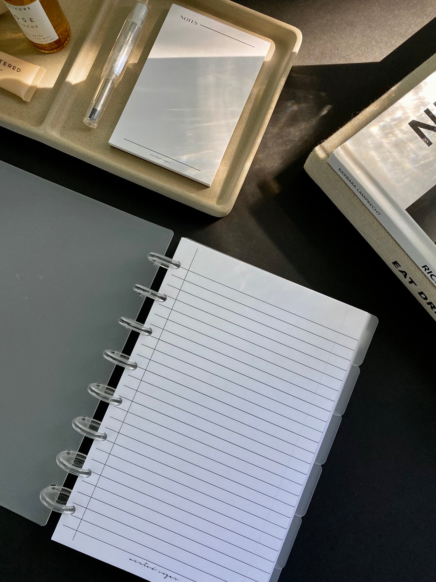 The Essentials Notepaper Set image 12