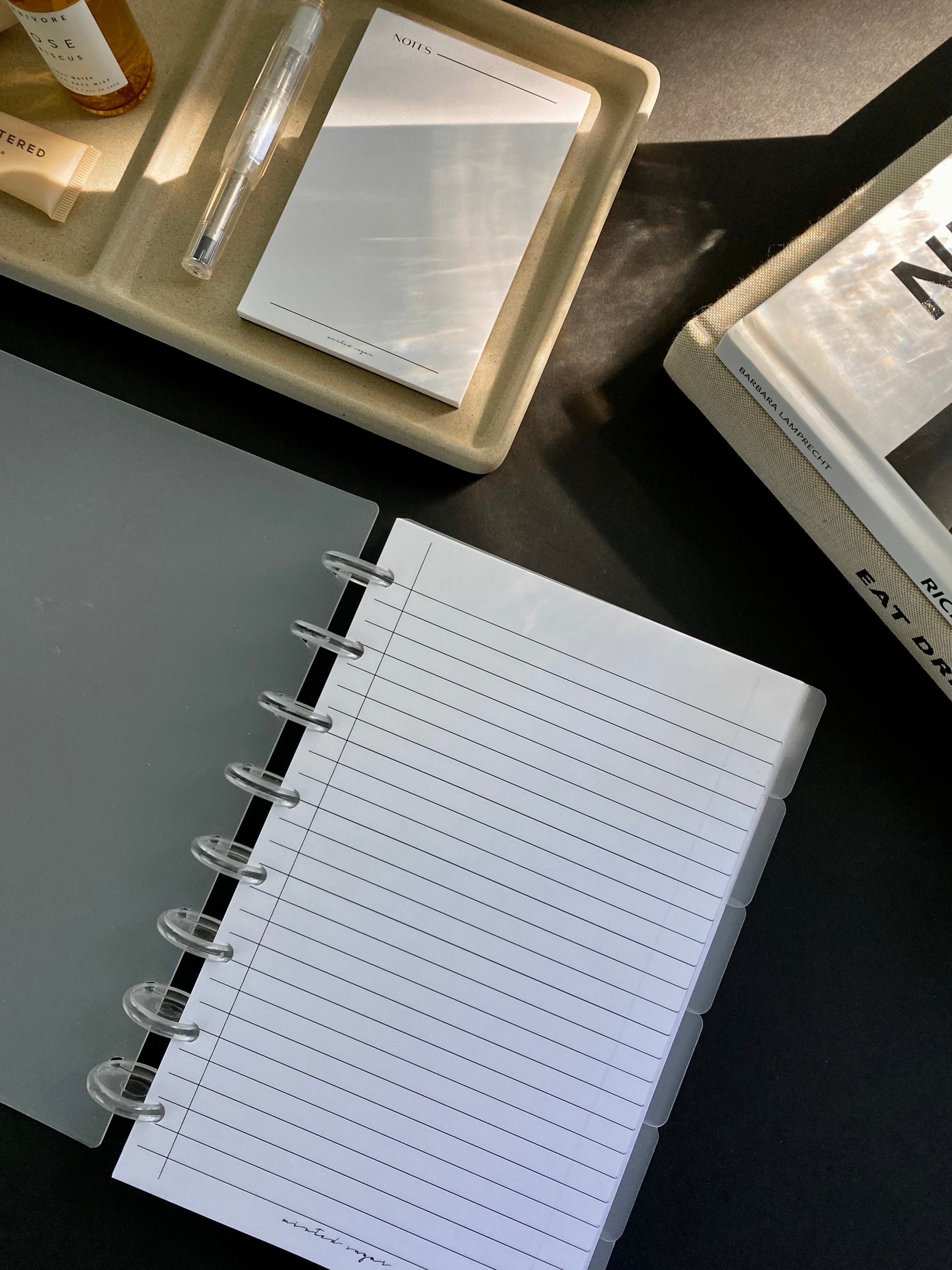 The Essentials Notepaper Set image 12