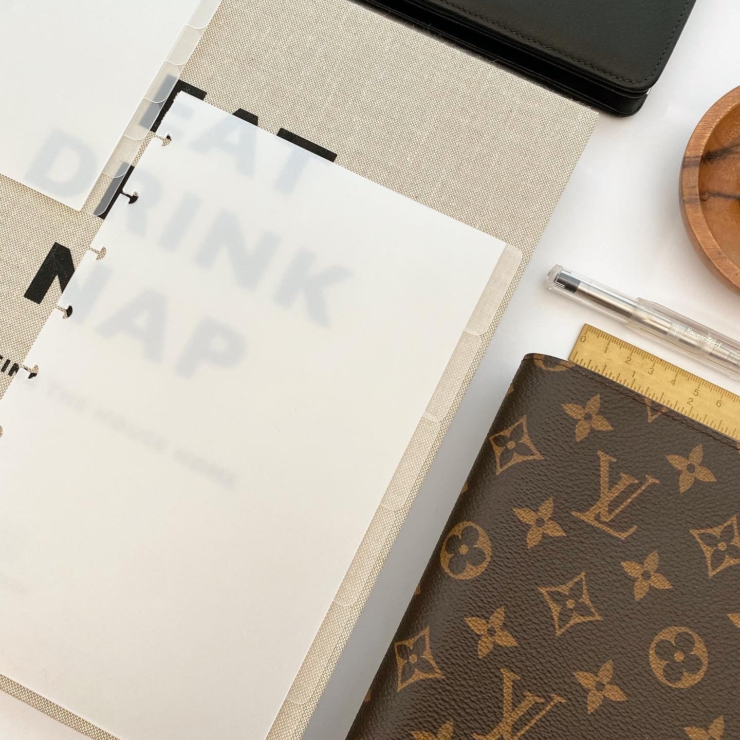 Frosted Dividers | Side Tabs image 8