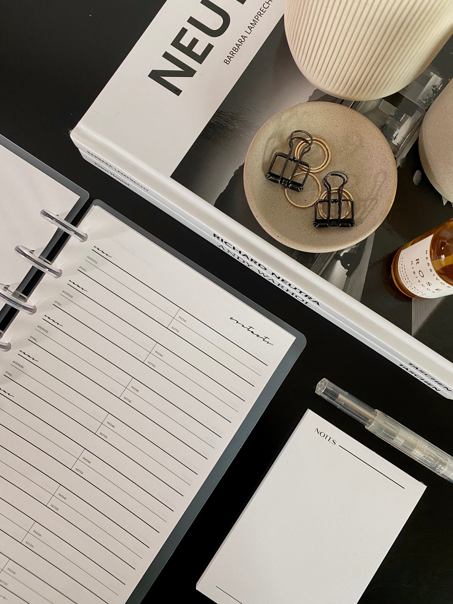 The Contacts Tracker | Classic image 10